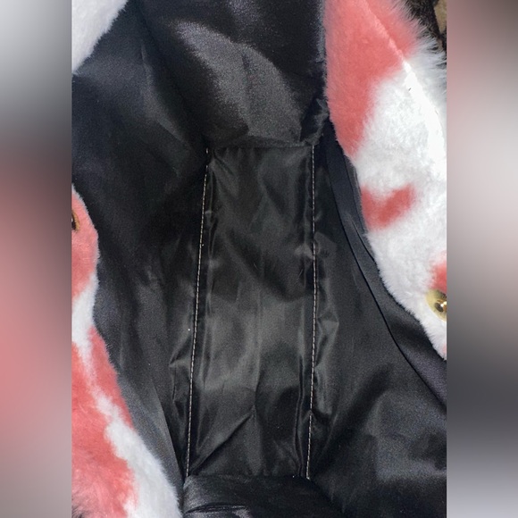 Never used fuzzy pink cow print tote - Picture 3 of 3